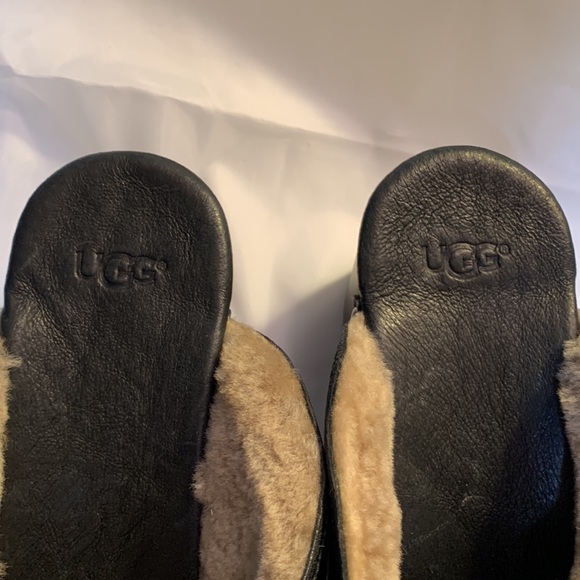 UGG black leather fur lined clogs size 9. NWOT - Picture 6 of 9